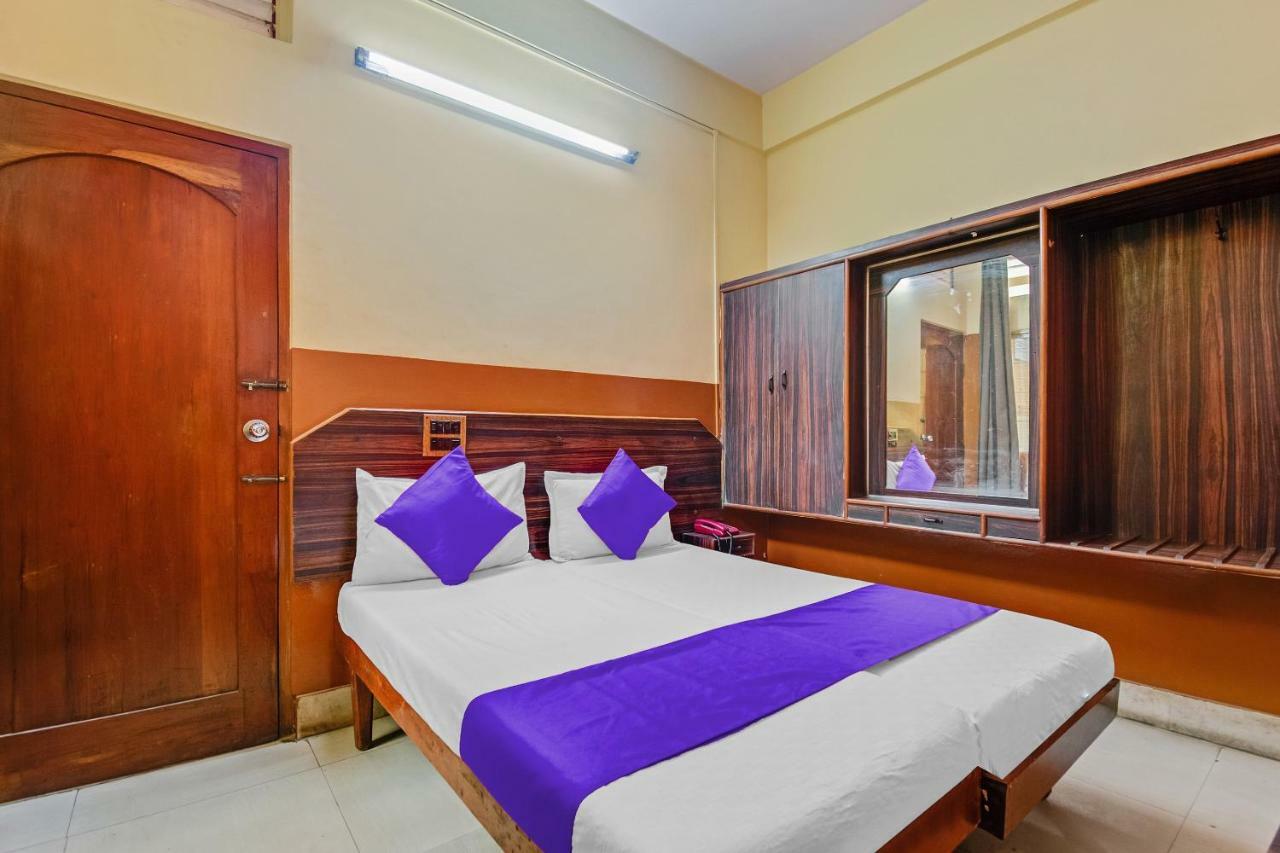 Spot On 48699 Hotel Pawansree Deluxe Lodge Бангалор Екстериор снимка